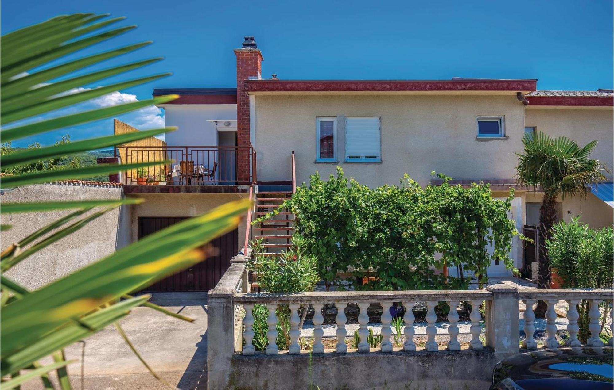 Gorgeous Apartment In Crikvenica With Kitchen Zewnętrze zdjęcie